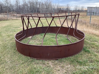 Round Bale Livestock Feeder