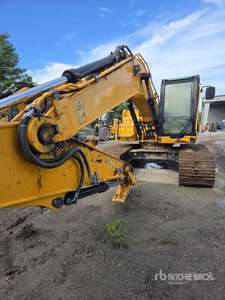 2022 JCB 220XL Tracked Excavator
