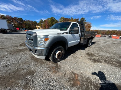 2013 Ford F-450 XL 4x2 Camion à Plateau