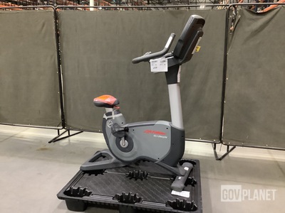 Life Fitness 95C Lifecycle Exercise Bike