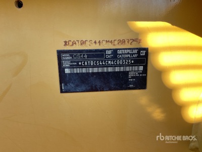 2012 Cat CS-44 Smooth Drum Compactor