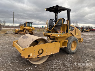 2011 Cat CS44 Smooth Drum Compactor