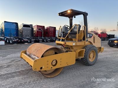 2012 Cat CS44 Smooth Drum Compactor