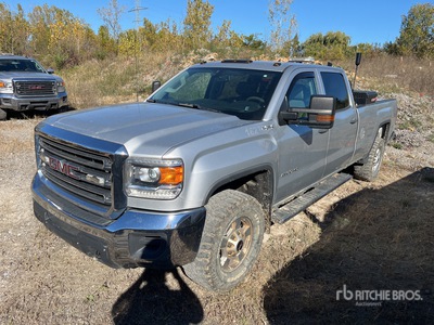 2018 GMC Sierra 2500HD 4x4 Crew Cab بيك اب