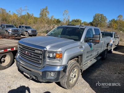 2018 GMC Sierra 2500HD 4x4 Crew Cab بيك اب