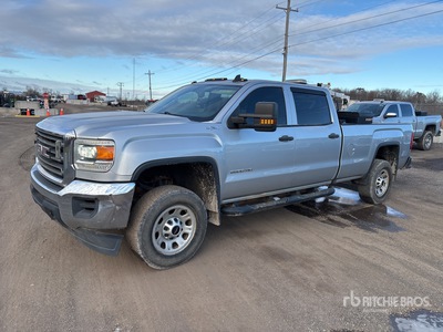2017 GMC Sierra 2500HD 4x4 Crew Cab ピックアップ