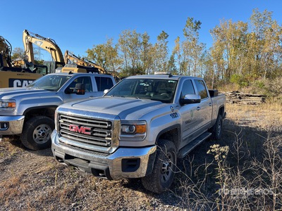 2018 GMC Sierra 2500HD 4x4 Crew Cab بيك اب