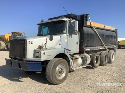 2000 Volvo WG 8x4 Tri/A Dump Truck