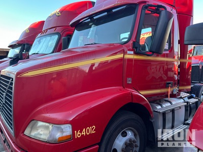 2016 Volvo VNM42T تراكتور شاحنة (أحادي المحور) (Inoperable)