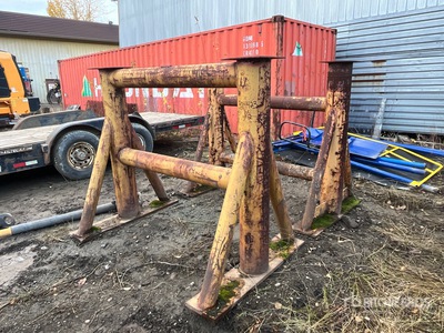 Quantity of (2) Maintenance Stands Articoli da ferramenta e di consumo