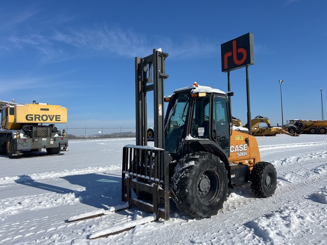 2017 Case 586H 6000 lb 4x4 Rough Terrain Forklift