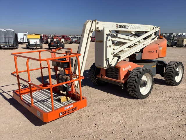 2017 Snorkel A46JRT 4WD Diesel Articulating Boom Lift 2017 Snorkel A46JRT 4WD Diesel Articulating Boom Lift