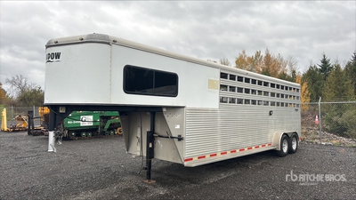 2010 Shadow 24 ft T/A Livestock Trailer