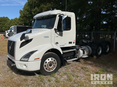 2019 Volvo VNR Cabeza Tractora Cabina Corta (Inoperable)