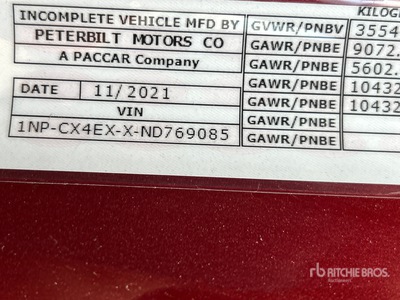 2022 Peterbilt 567 8x4 Tri/A Camión dumper