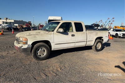 2001 GMC Sierra 1500 4x4 Extended Cab Pickup