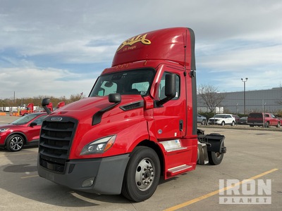 2021 Freightliner CA113 4x2 T/A Slaapcabine Trekker