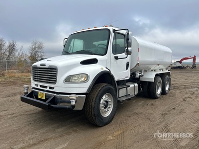 2005 Freightliner M2 106 4000 gal 6x4 Camion à eau