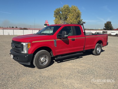 2017 Ford F-250 XL 4x2 Extended Cab Pickup