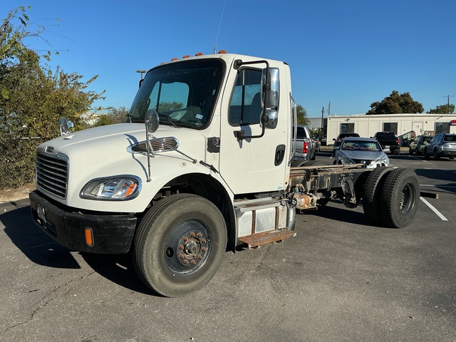 2016 Freightliner M2 106 4x2 Cab and Chassis