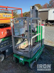 2015 Genie GR-20 Vertical Mast Lift (Inoperable)