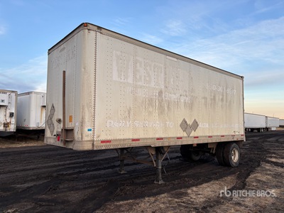 2001 Trailmobile 27 ft x 102 in Pup S/A Van Trailer