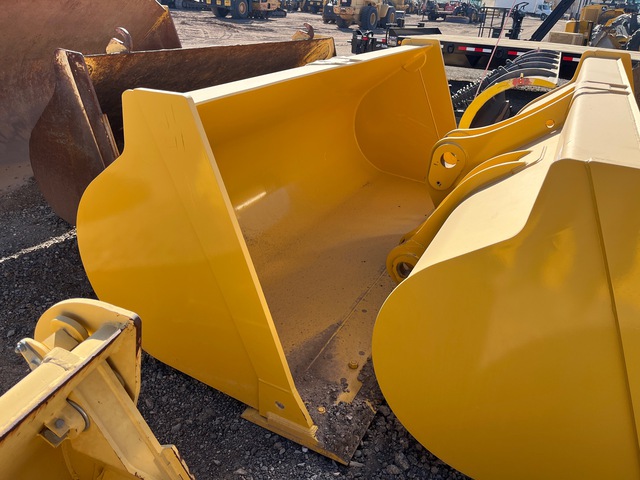 John Deere 119 in Bucket (Unused) John Deere 119 in Bucket (Unused)