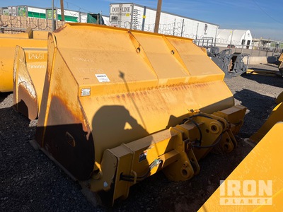 JRB 117 in 5.5 cyd Rollout Bucket - Fits JD 544H/K