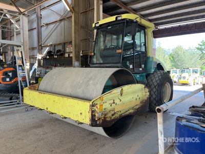 2006 Ammann ASC110 Smooth Drum Compactor