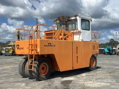1998 PACIFIC ROLLPAC RP38 7 Wheel Compactador de Ruedas