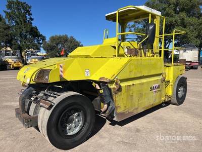 2003 Sakai TZ701 7 Wheel Compactador de Ruedas