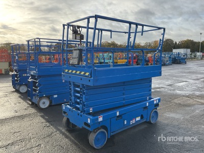 2012 Haulotte Compact 14 Electric Plateforme élévatrice à ciseaux