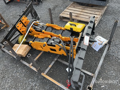 2025 GIYI GY-D680 Skid Steer Post Driver (Unused)