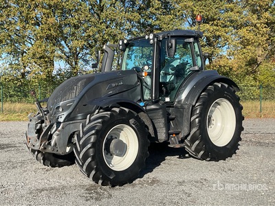 2020 Valtra T214 Direct 4WD Tractor