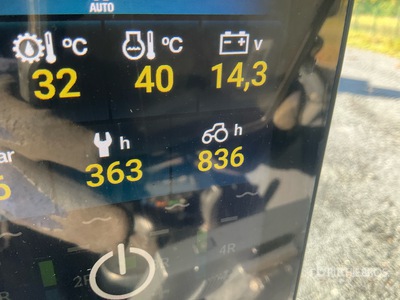 2023 Valtra N155E Versu 4WD Tractor