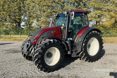 2023 Valtra N155E Versu Ciągnik 4WD