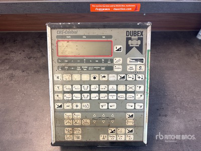 2001 Dubex MENTUR Pull-Type Sprayer