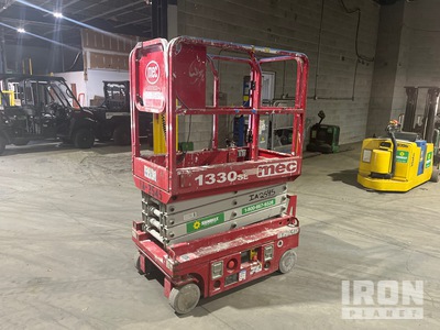 2016 MEC 1330SE Electric Scissor Lift
