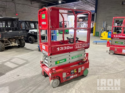 2017 MEC 1330SE Electric Scissor Lift (Inoperable)