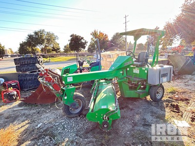 2019 Broce BW260 Self-Propelled Broom