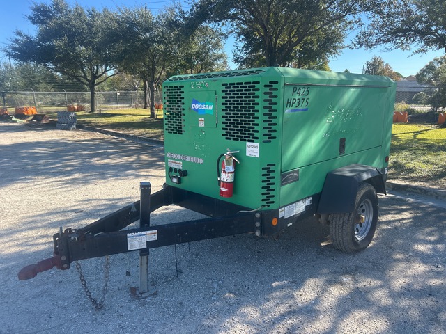 2017 Doosan P425/HP375WCU-T4F 375 cfm Mobile Air Compressor