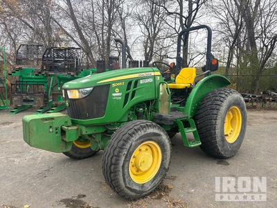 2018 John Deere 5065E 4WD Tractor Agrícola