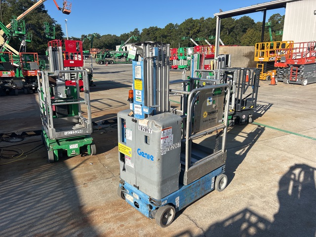 2015 Genie GR-20 Vertical Mast Lift