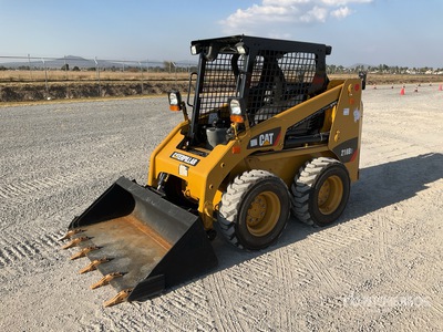 2018 Cat 216B3 Minicargador / Skid Steer Loader