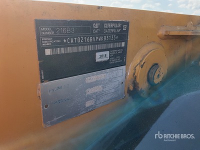 2018 Cat 216B3 Minicargador / Skid Steer Loader