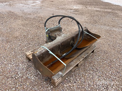 1300 mm Hydraulic Tilting Godet Bucket