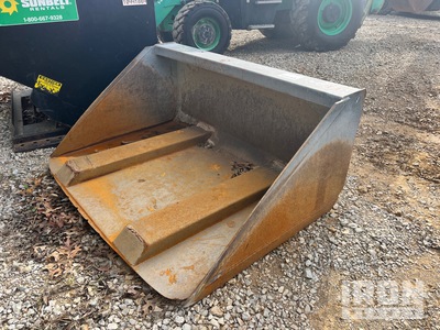 2022 Arrow 3207218WFM 70 in Bucket - Fits Forklift