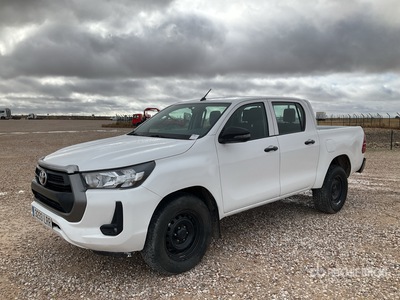 2021 Toyota Hilux 4x4 Crew Cab Pick Up