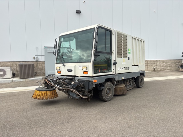 2017 Tennant Sentinel Sweeper Truck