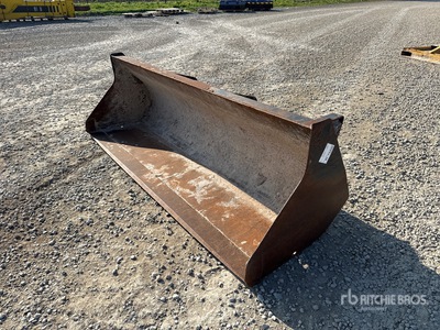 2013 Manitou CBR 2380 mm Telehandler Bucket